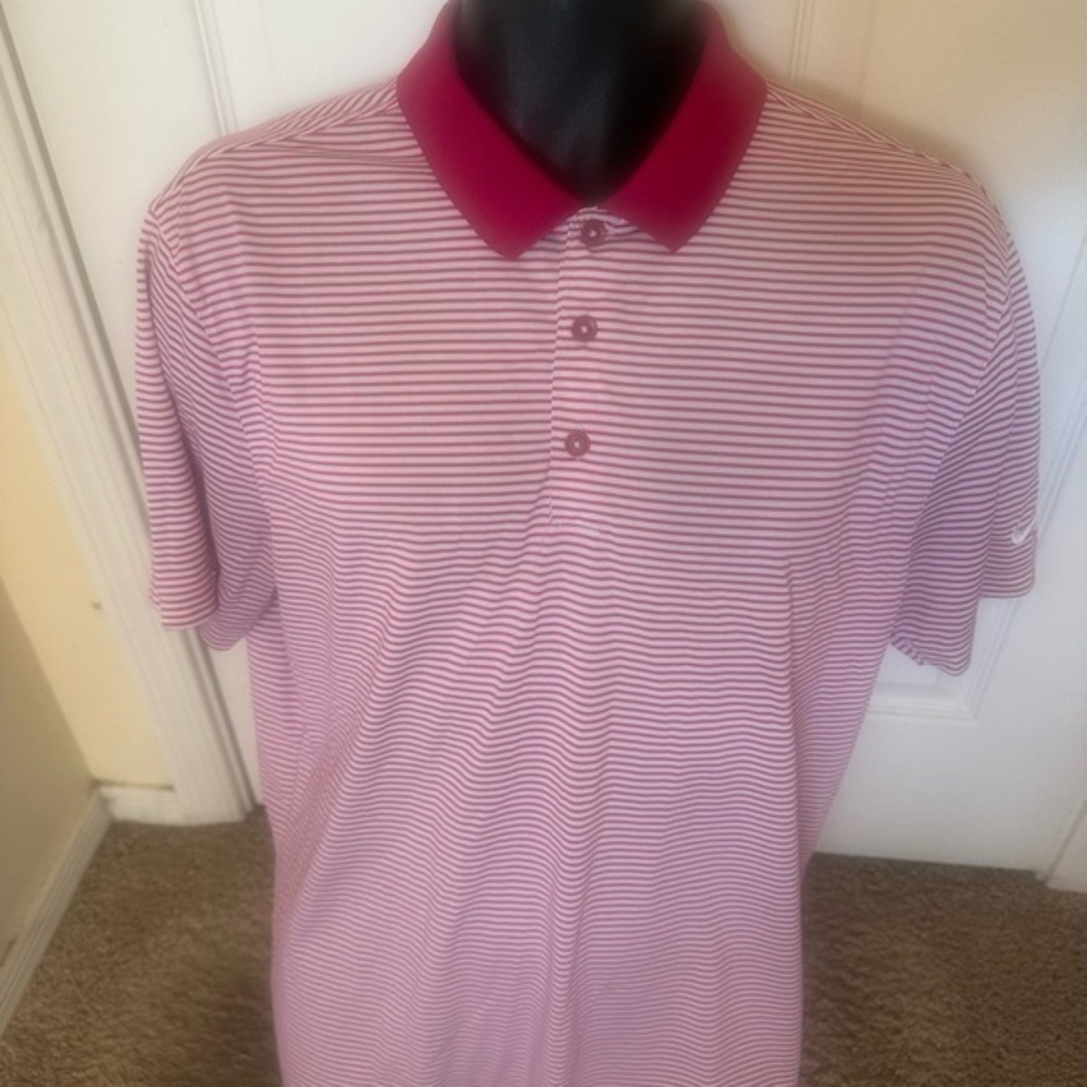 Men’s used Nike Dri fit red white stripe size L large polo golf shirt